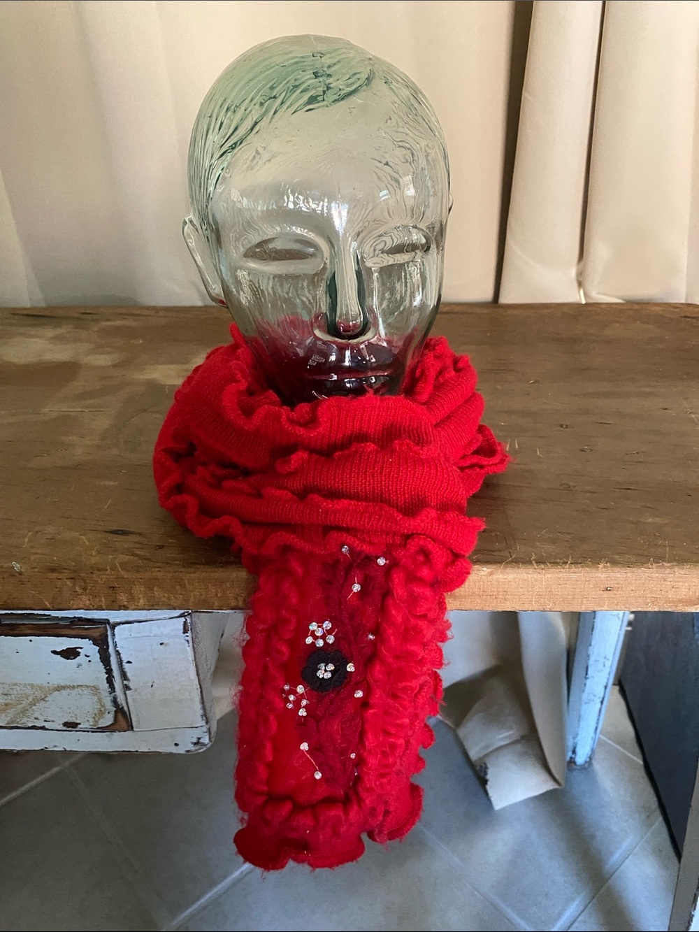 Y2K Red Ruffled Knit Scarf with Beaded Flower Accent